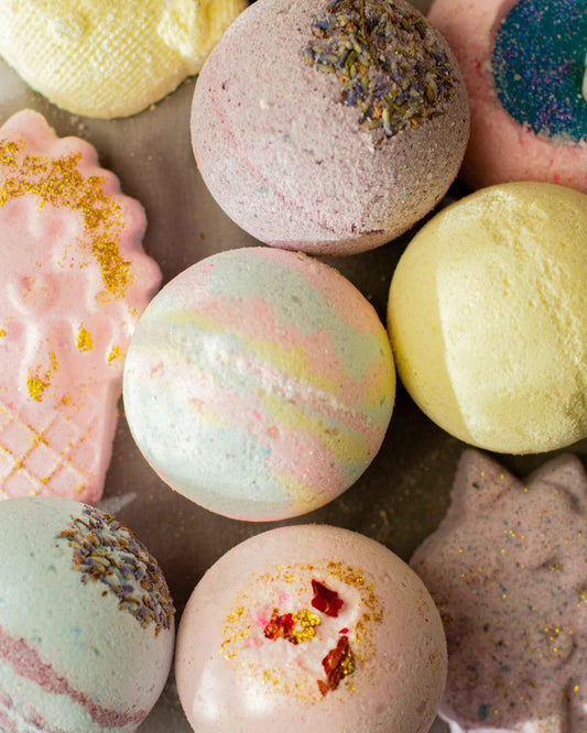 bathroom aromatherapy for zen; aromatherapy tips; home scents; bath bombs; aromatherapy oils; aroma diffusers